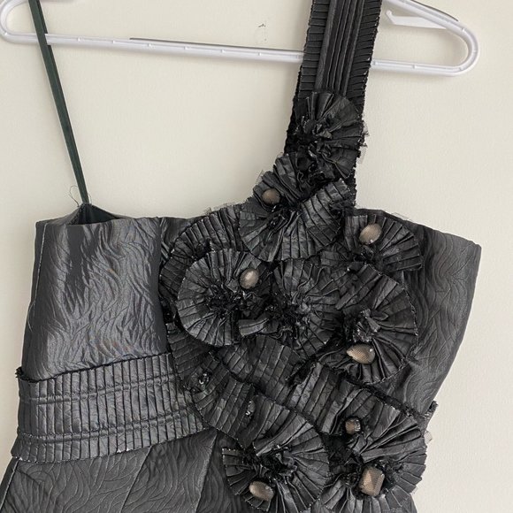 BCBG MAXAZRIA Black Single-Shoulder Dress - Picture 2 of 4